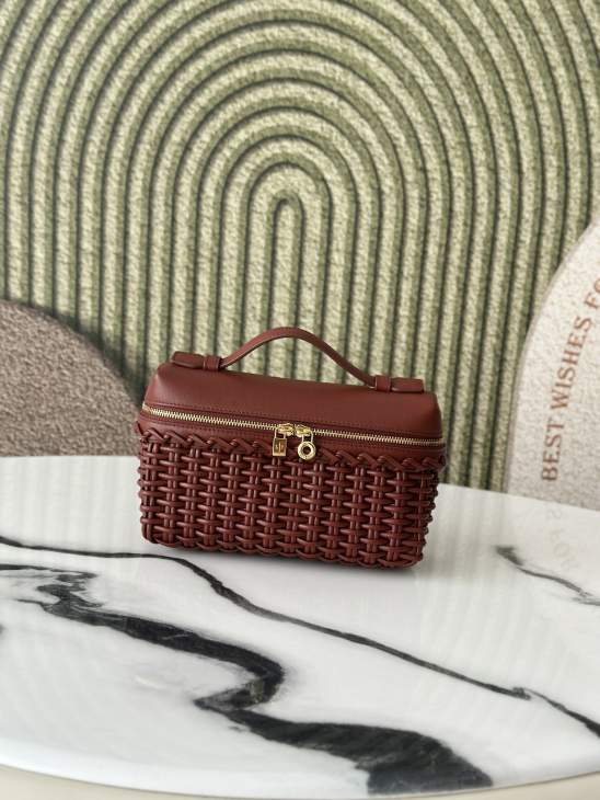 Picture of Loro Piana Handbags _SKUfw242731875fw